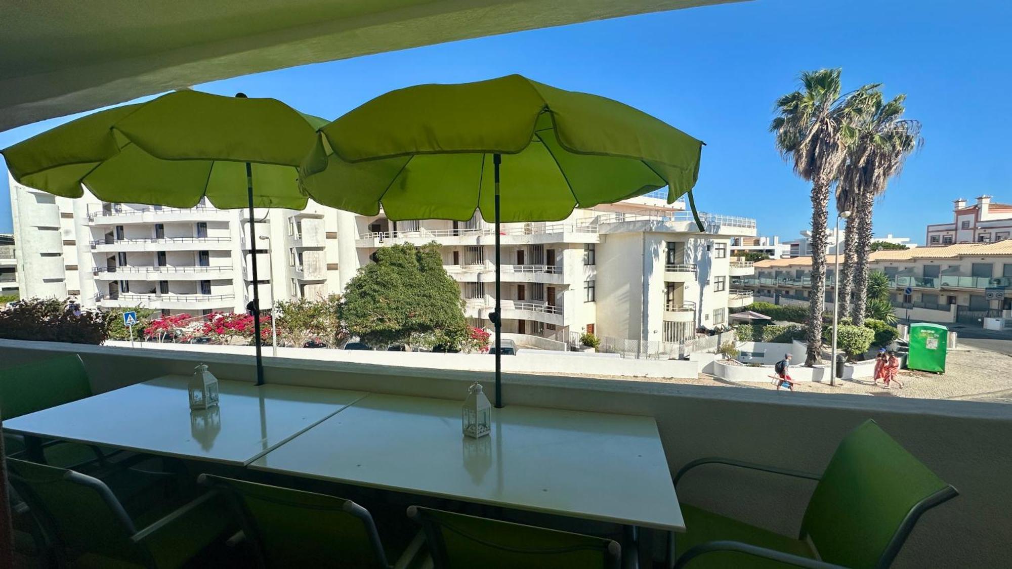 شقة Medronheira By Check-In Portugal البوفيرا المظهر الخارجي الصورة