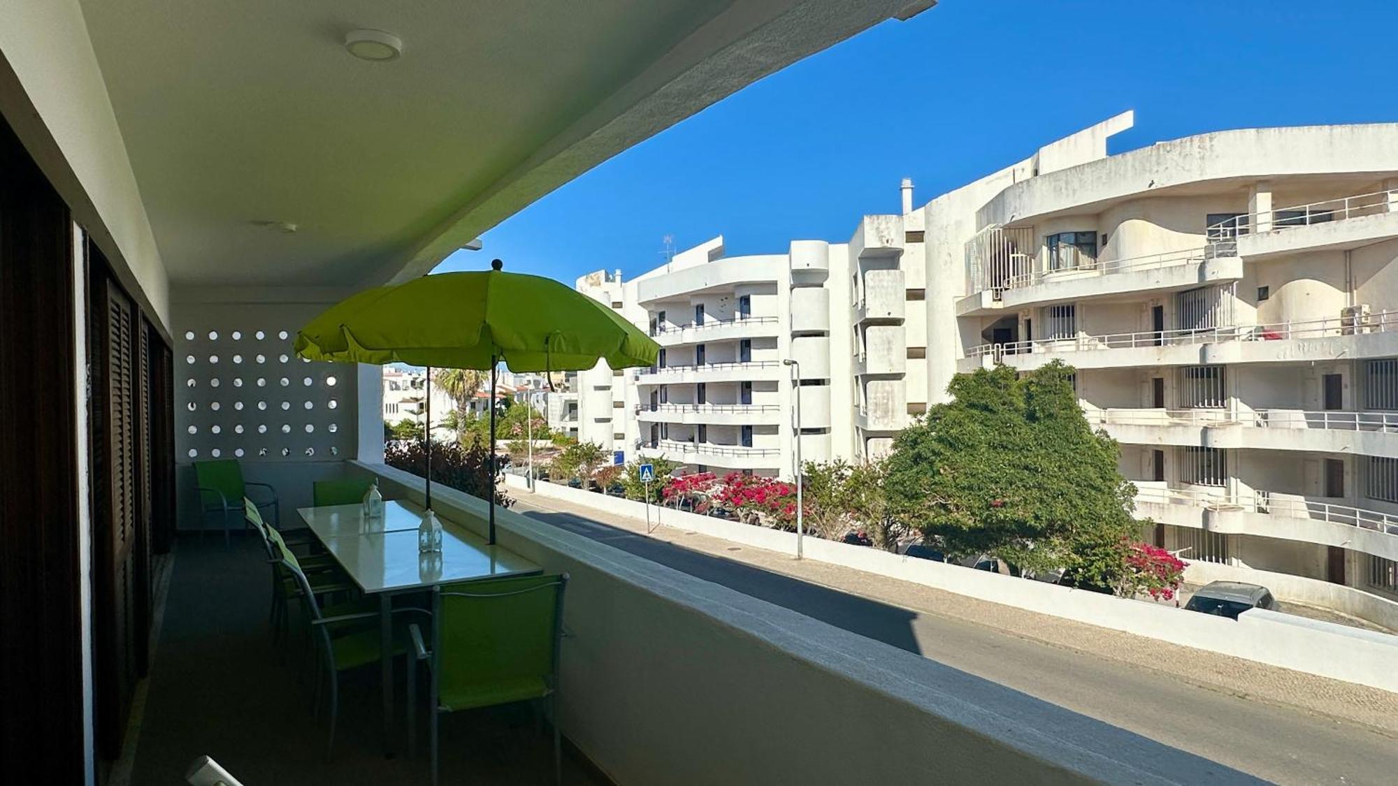 شقة Medronheira By Check-In Portugal البوفيرا المظهر الخارجي الصورة